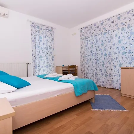 Jadran 2 Guest house