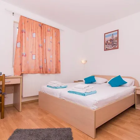Guest house Jadran 2 Trogir