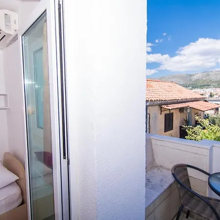 Jadran 2 Гостевой дом Трогир