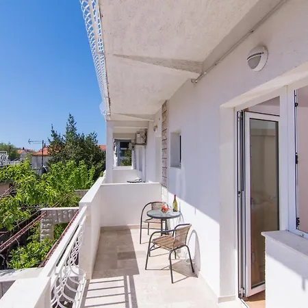 Jadran 2 Guest house *