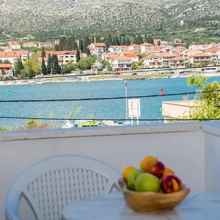 Гостевой дом Jadran 2 Трогир