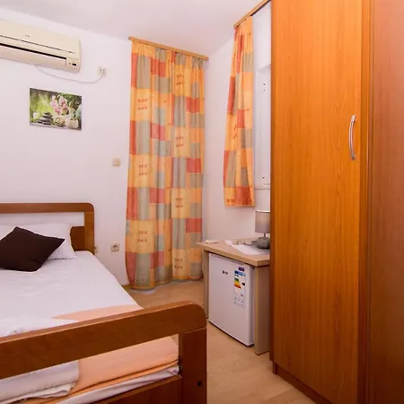 Jadran 2 * Трогир