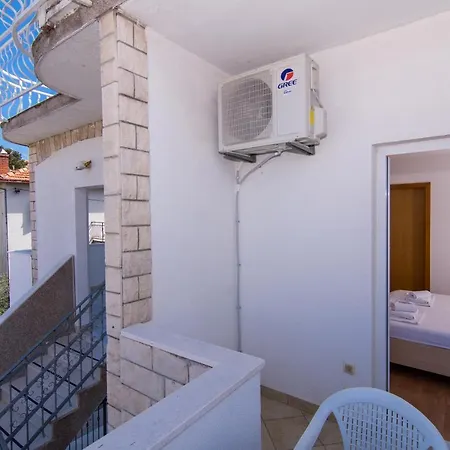 Jadran 2 Гостевой дом