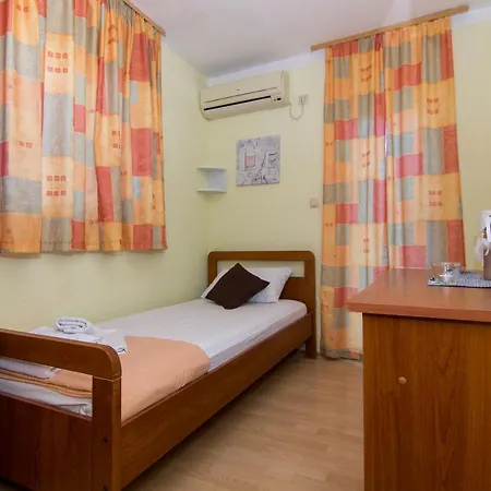 Guest house Jadran 2
